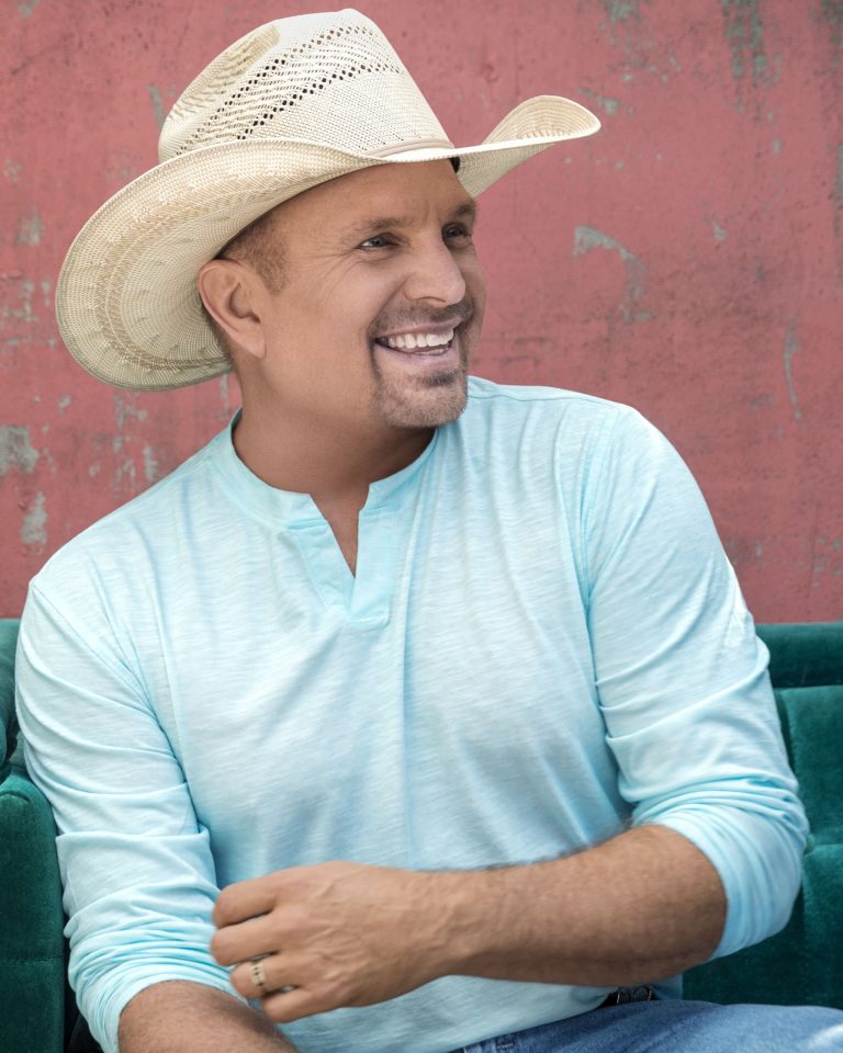 GARTH BROOKS ANNOUNCES 2024 DATES Music Insider Magazine